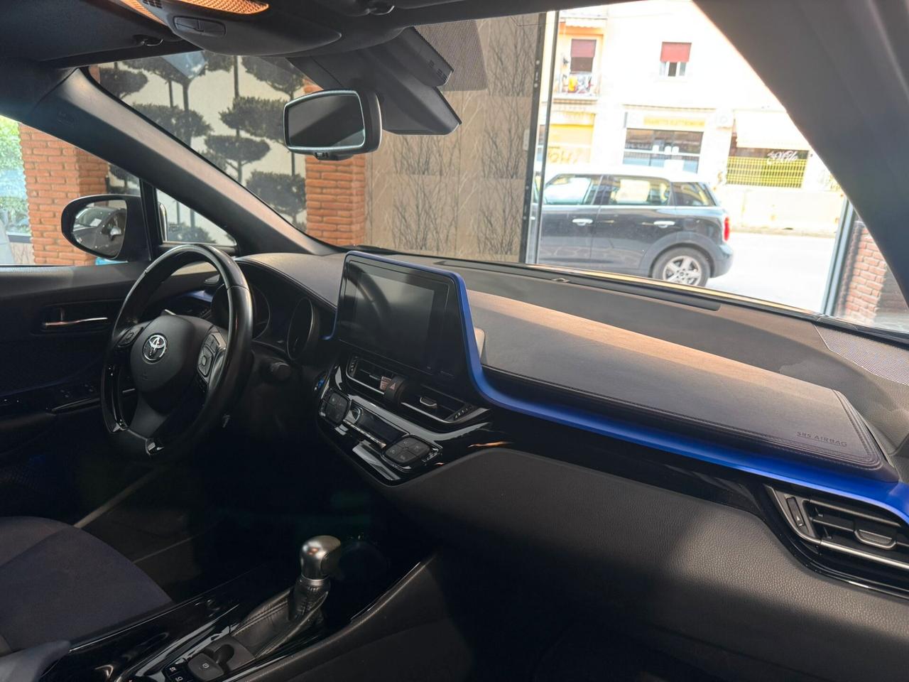 Toyota C-HR 1.8 Hybrid E-CVT Style
