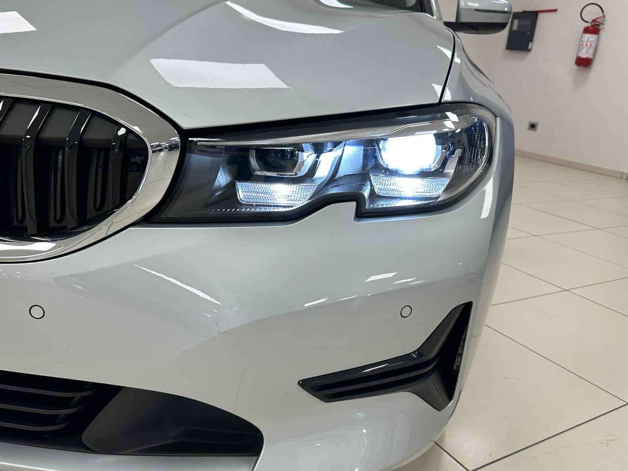 Bmw 320 320d 48V xDrive 190 Cv Touring - 2021