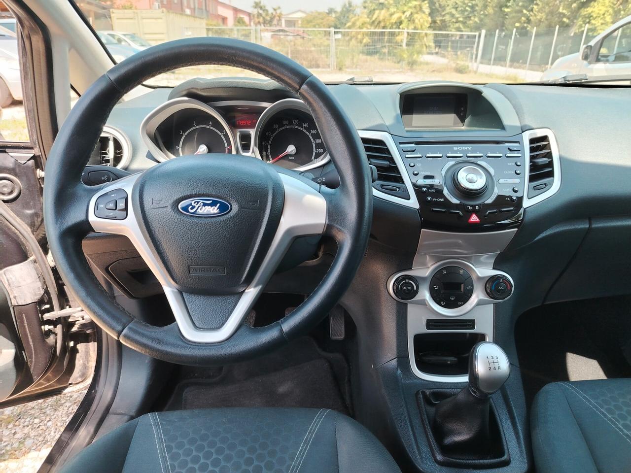 Ford Fiesta 1.4 5 porte Bz.- GPL Titanium