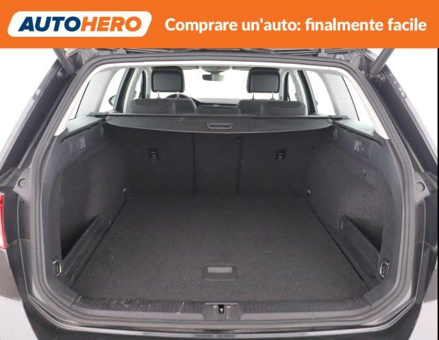 VOLKSWAGEN Passat Variant 2.0 TDI SCR EVO DSG Business