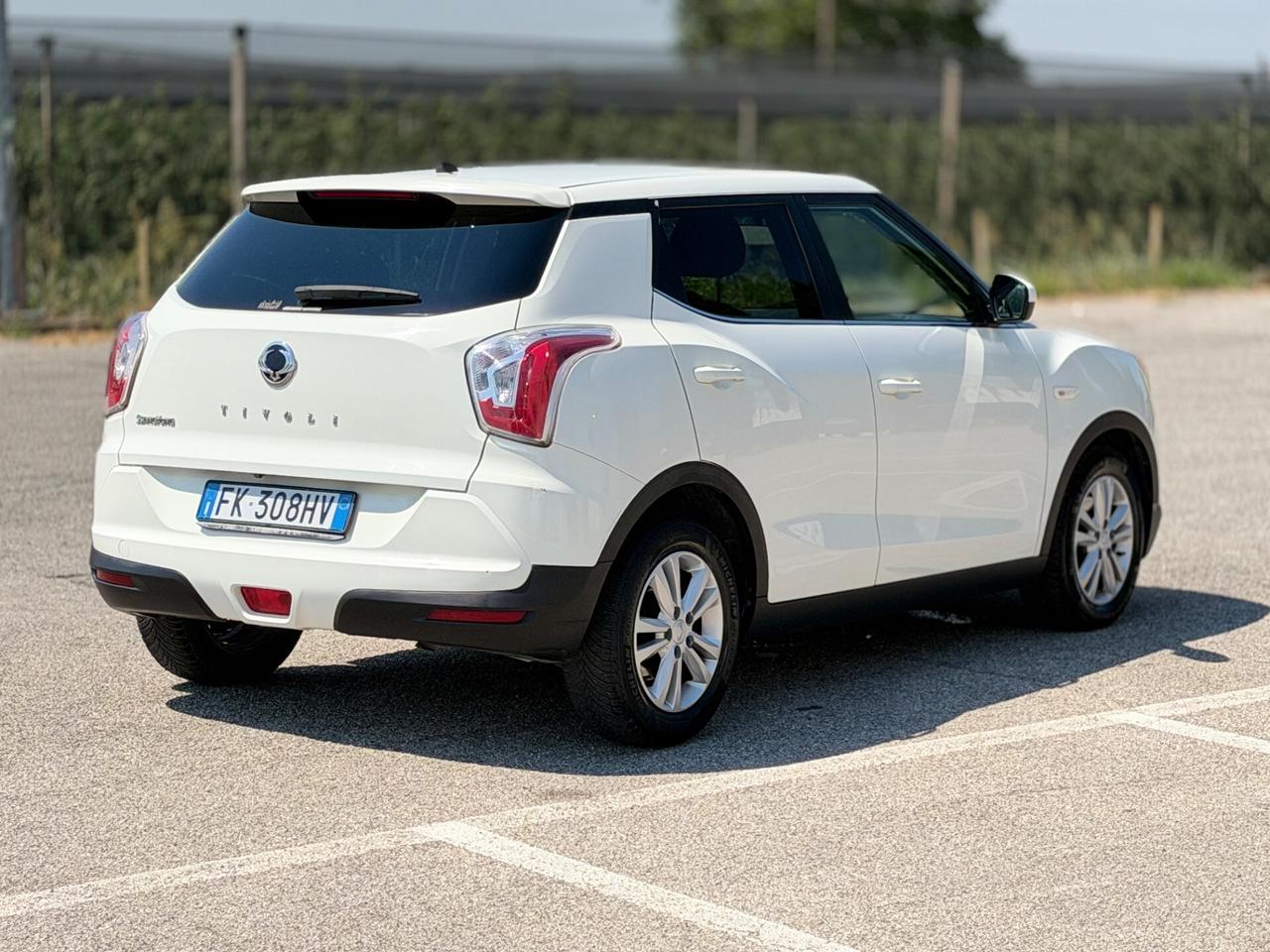Ssangyong Tivoli 1.6d 2017 130 mila km garanzia 12 mesi