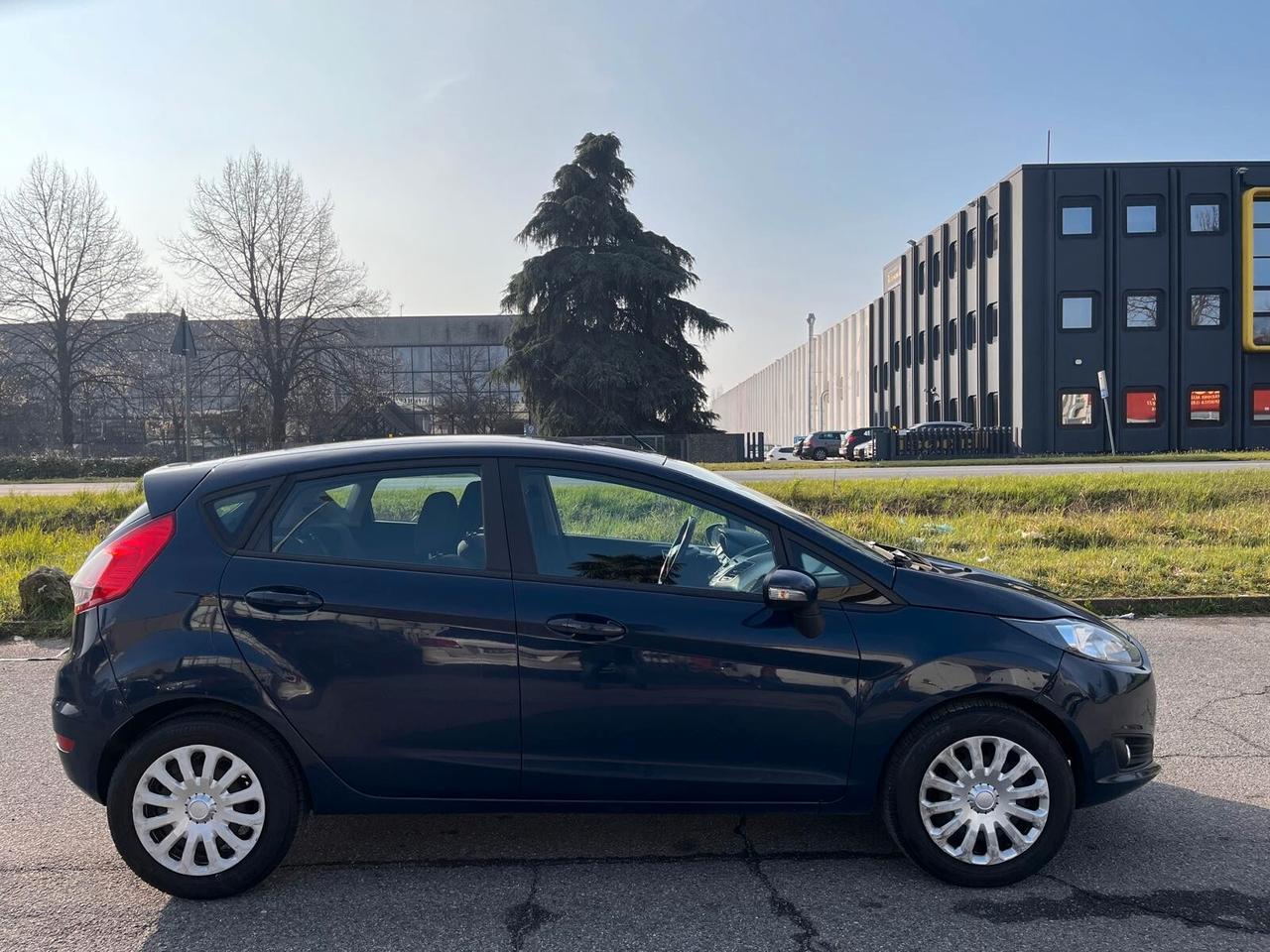 Ford Fiesta 1.4 5 porte Bz.- GPL