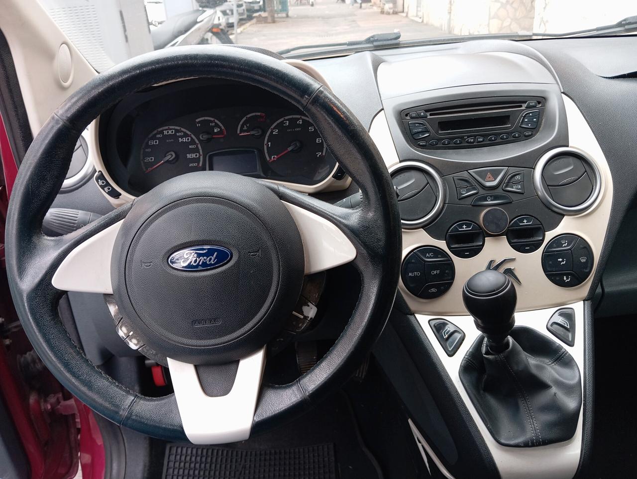 Ford Ka 1.2 Titanium E5 X NEOPAT.