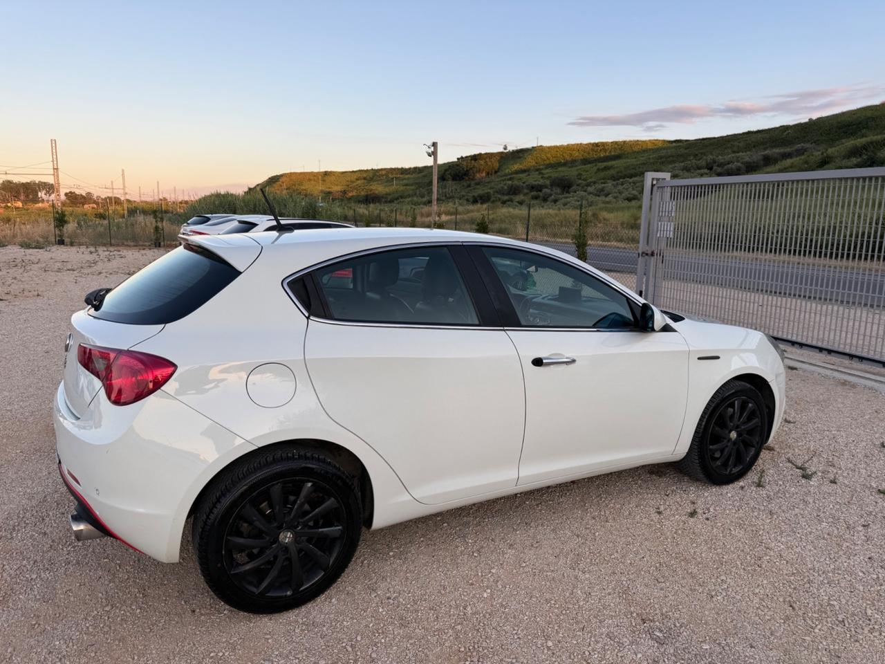 Alfa Romeo Giulietta 2.0 JTDm-2 170 CV 3.999€ PERMUTE