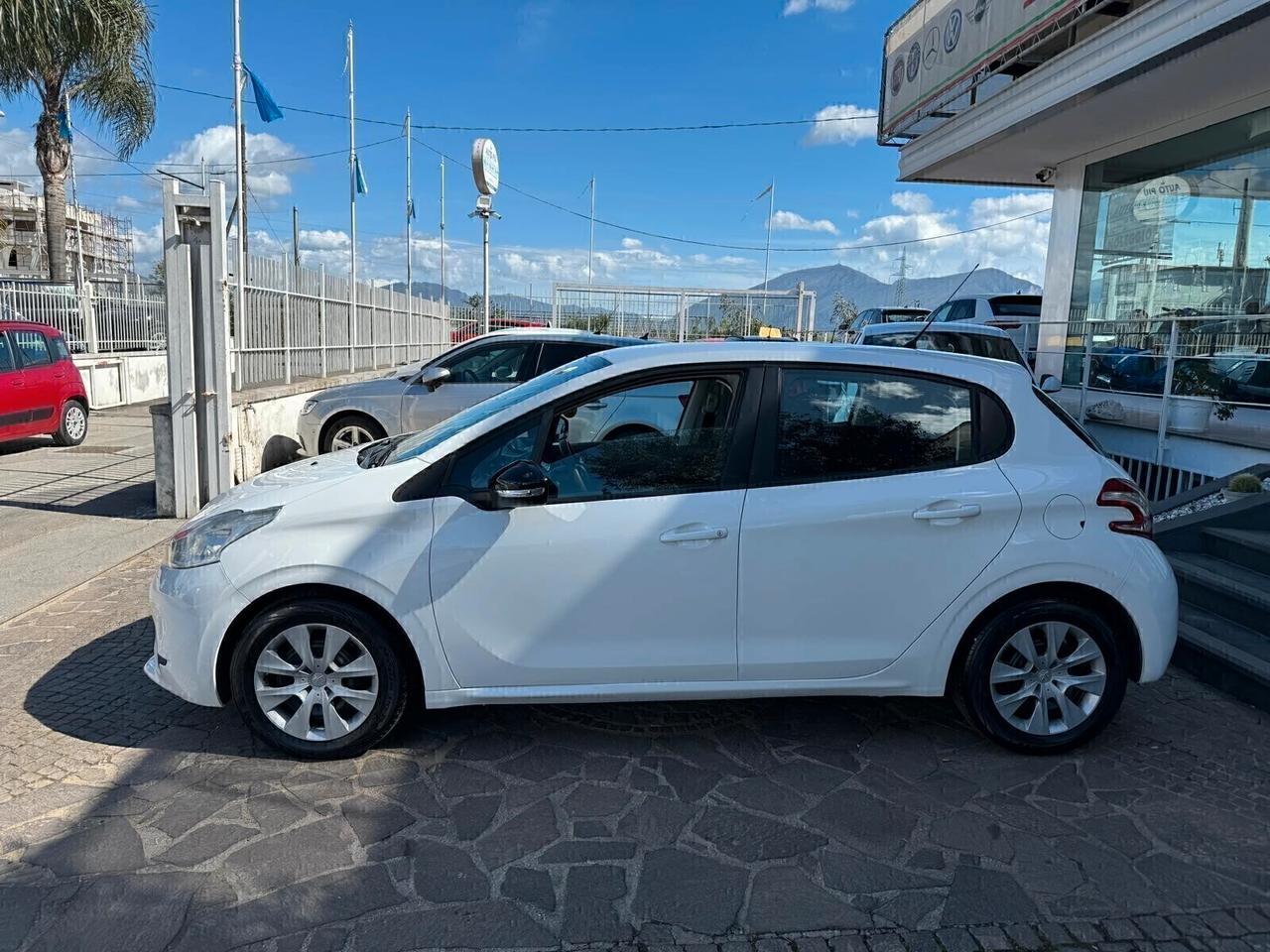 Peugeot 208 1.2 VTi 82 CV 5 porte Active BONUS GPL