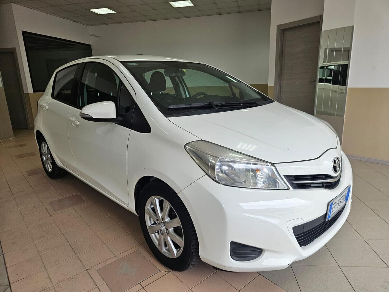 Toyota Yaris 1.4 D-4D 5 porte Lounge