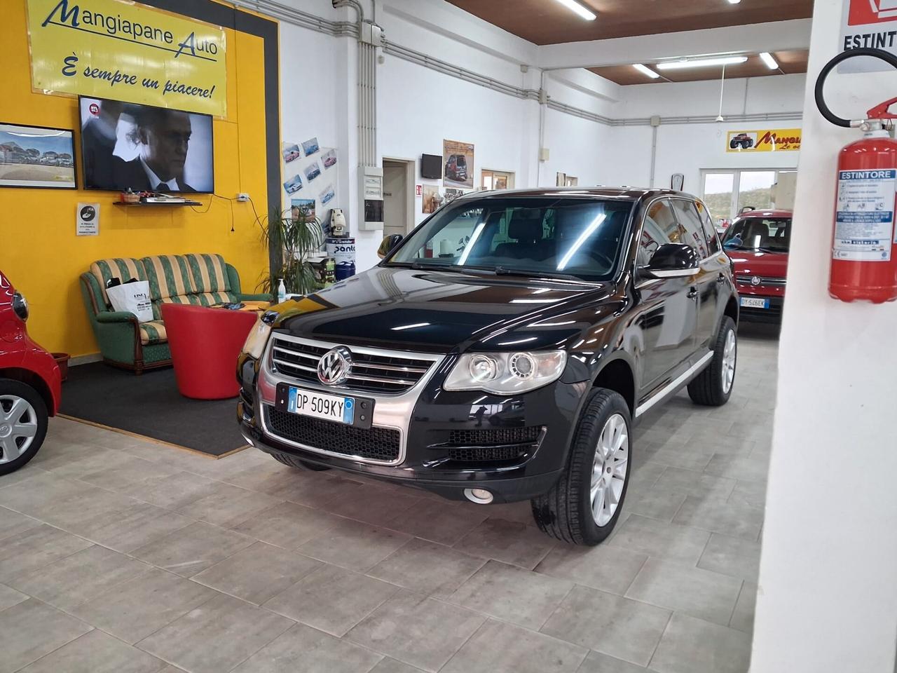 Volkswagen Touareg 2.5 R5 TDI DPF Exclusive 4MOTION