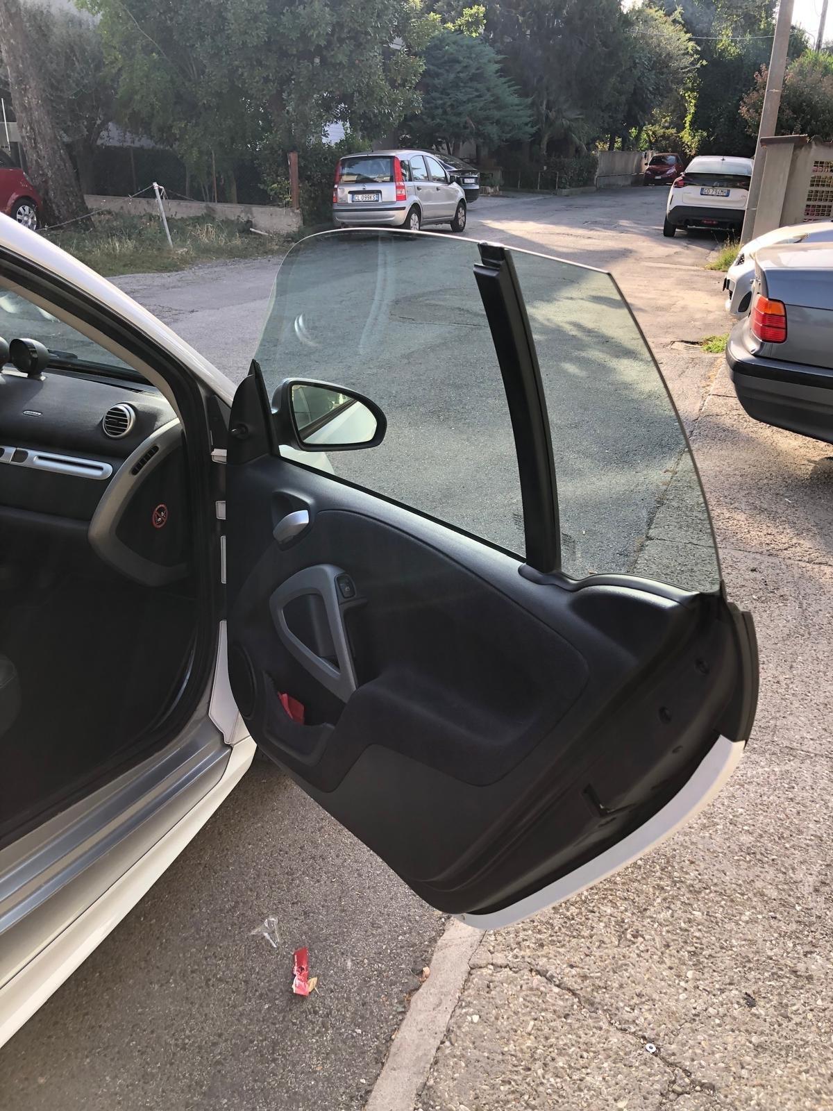 Smart ForTwo 1000 52 kW MHD cabrio pulse
