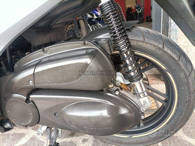 HONDA SH 300 -FINANZIABILE - GARANZIA -PERMUTE e.4
