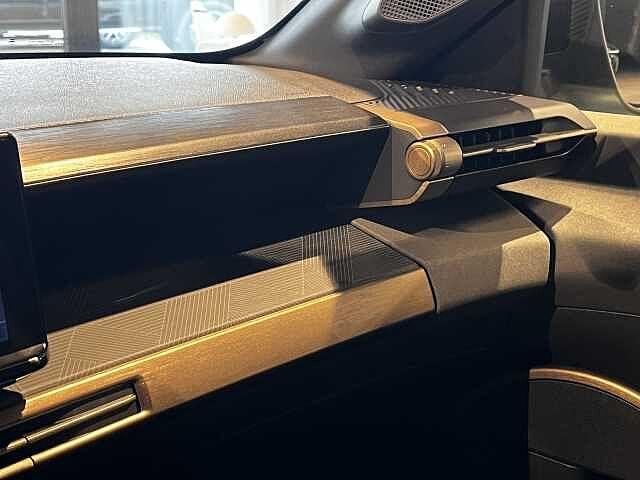 Lancia Ypsilon 1.2 Hybrid e-DCT LX