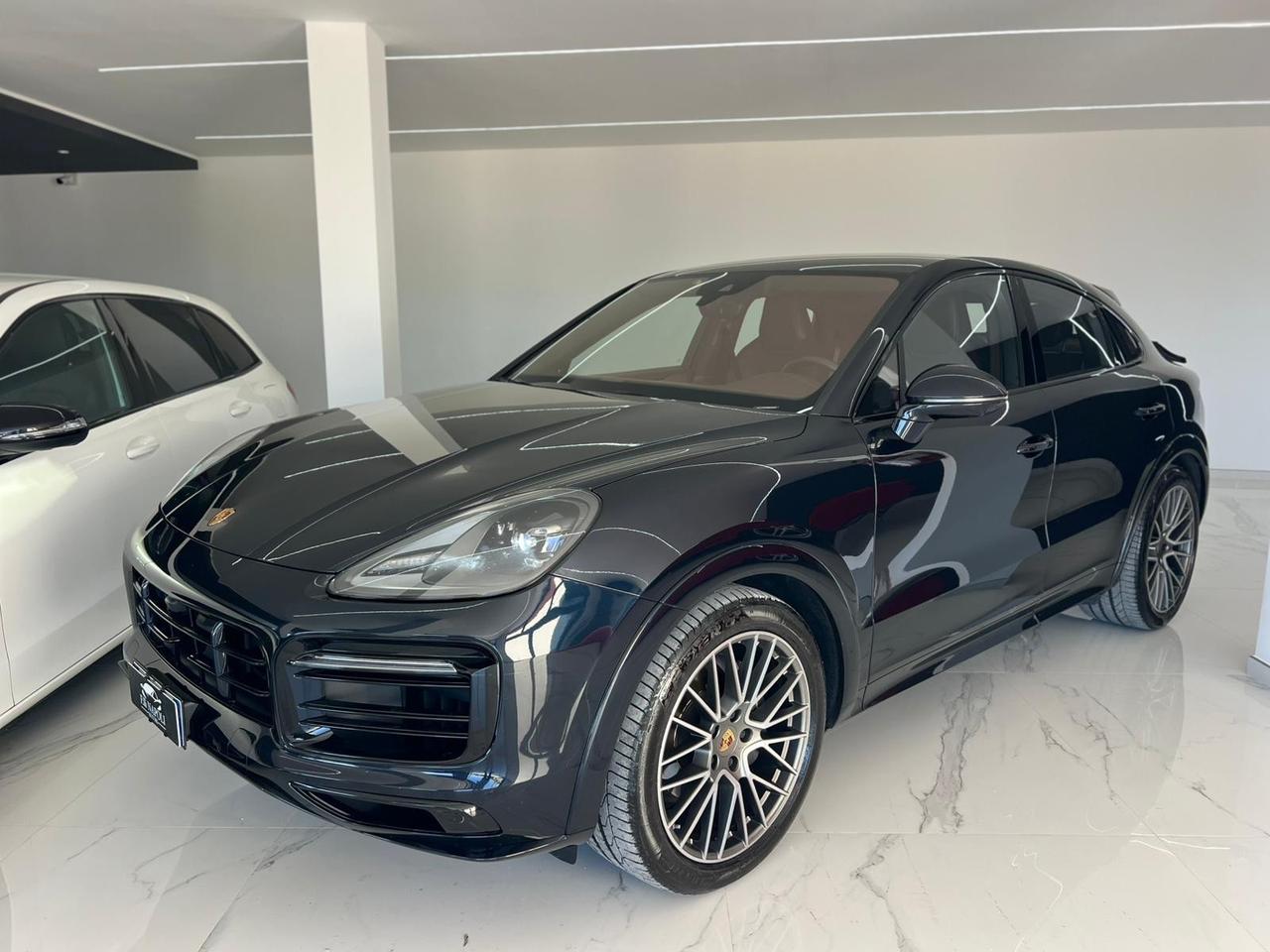 Porsche Cayenne Coupé 3.0 V6 Platinum Edition iva esposta