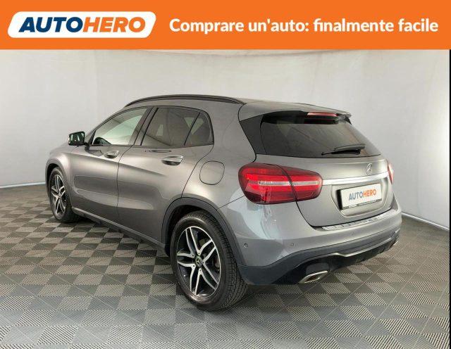 MERCEDES-BENZ GLA 180 Sport