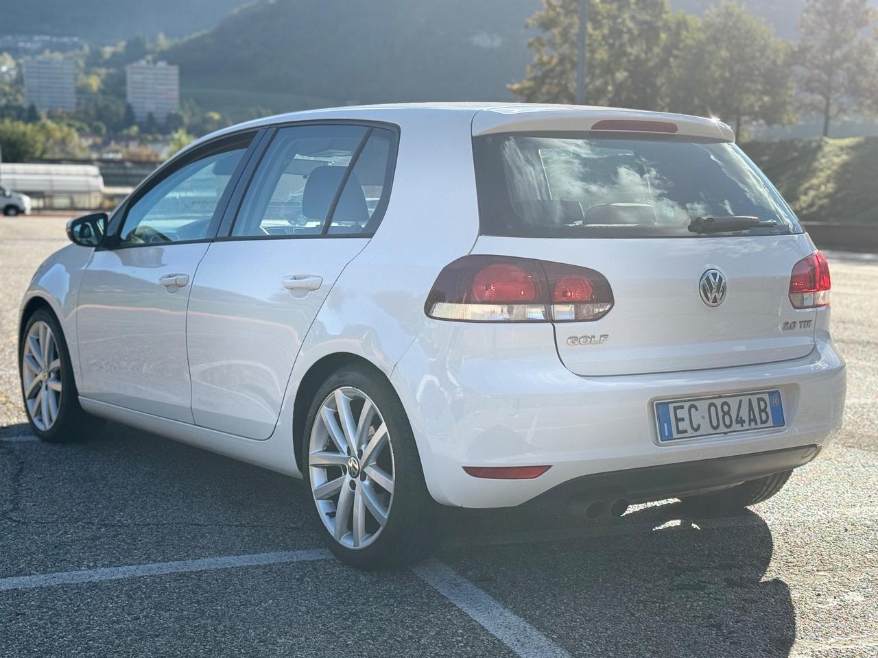 Volkswagen Golf 2.0 TDI 140CV OK NEOPATENTATI