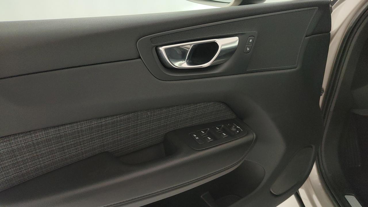 VOLVO XC60 2.0 b4 Core auto