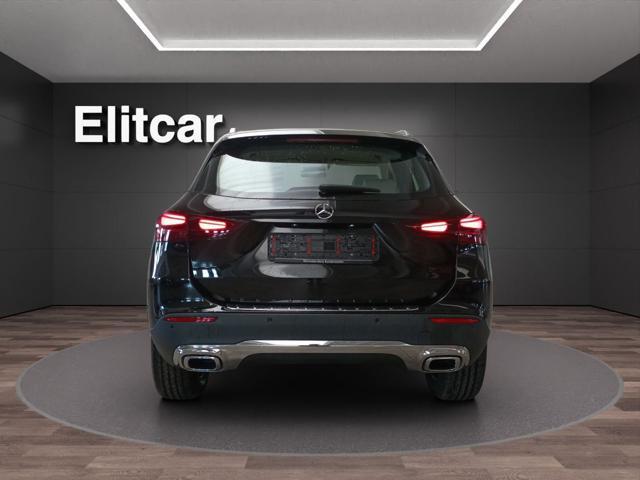 MERCEDES-BENZ GLA 180 Automatic Progressive Advanced