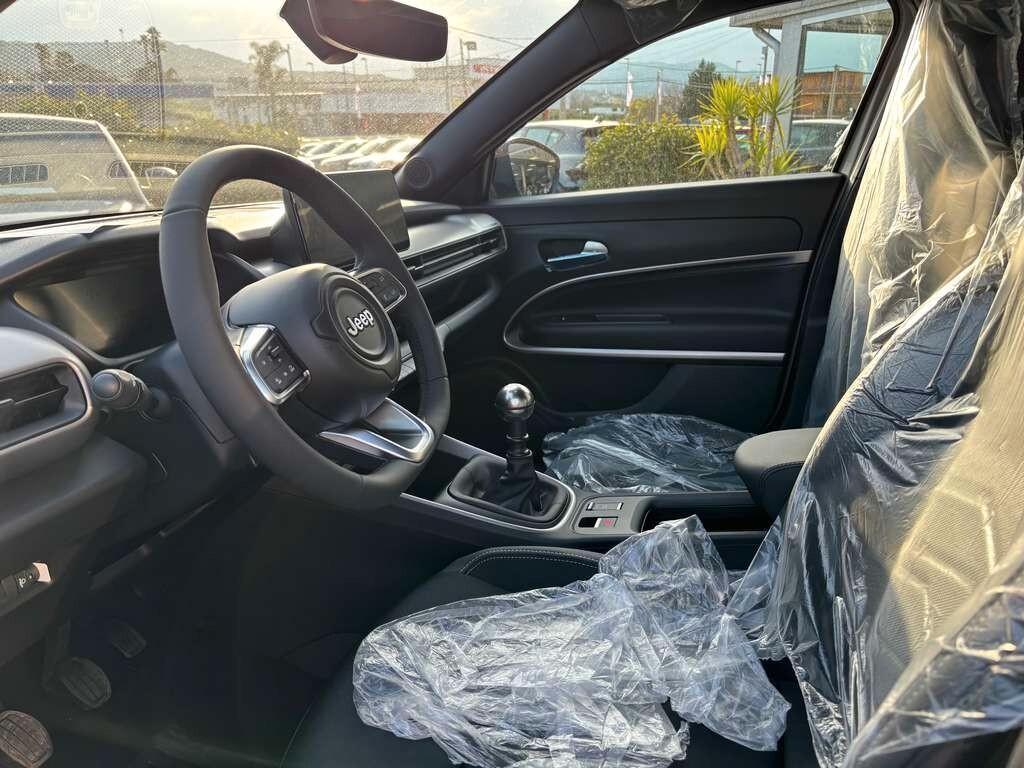 Jeep Avenger 1.2 Turbo 100 CV Summit a 234 euro al mese