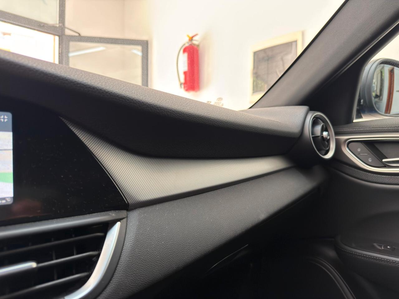 Alfa Romeo Giulia 2.2 Turbodiesel 210 CV AT8 AWD Q4 Veloce