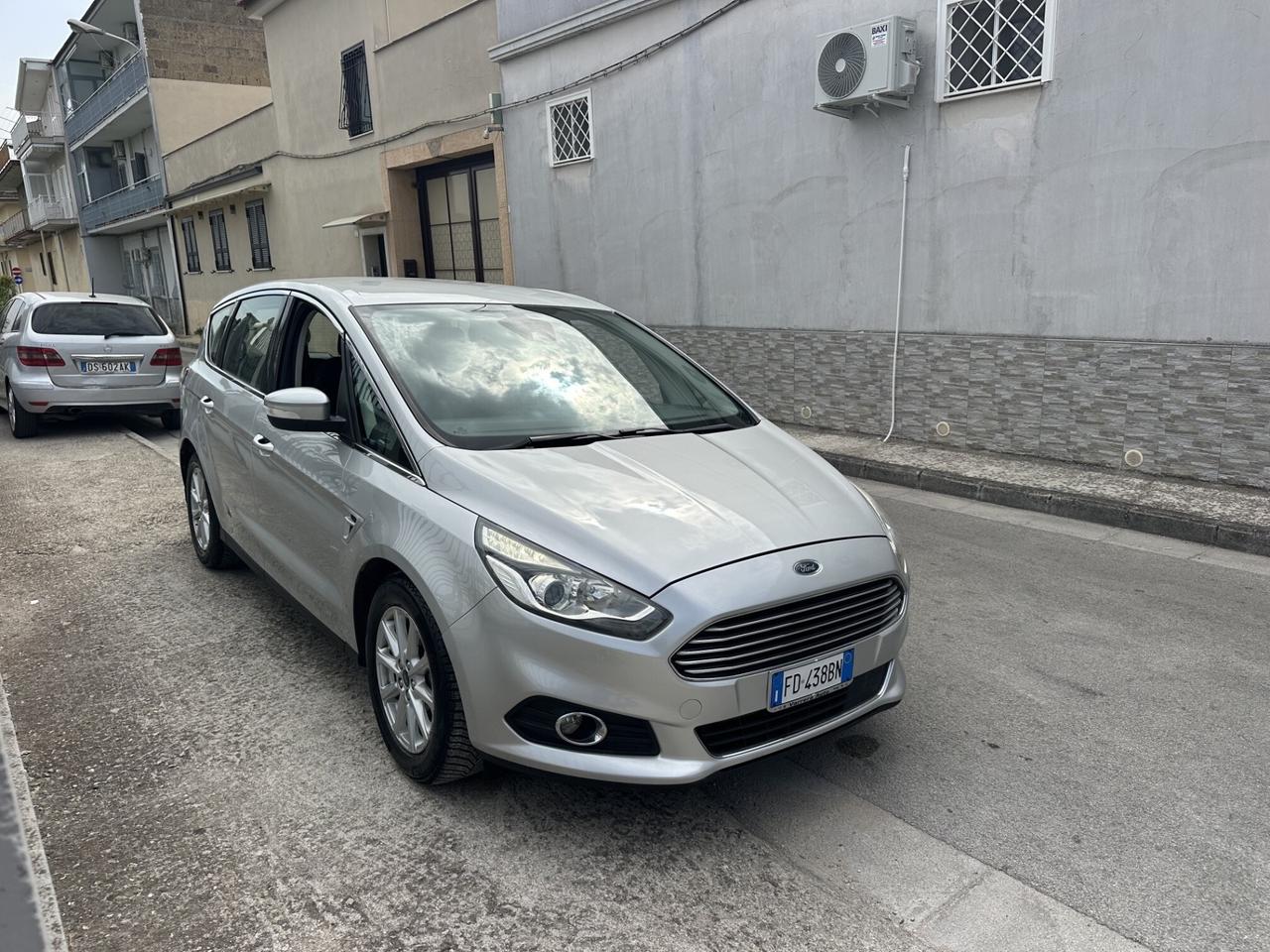 Ford S-Max 2.0 TDCi 150CV 7 posti Titanium