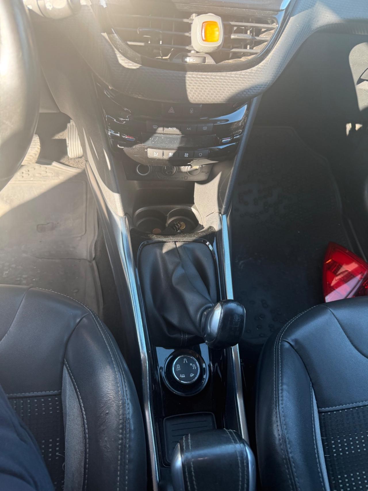 Peugeot 2008 1.6 e-HDi 92 CV Stop&Start Allure