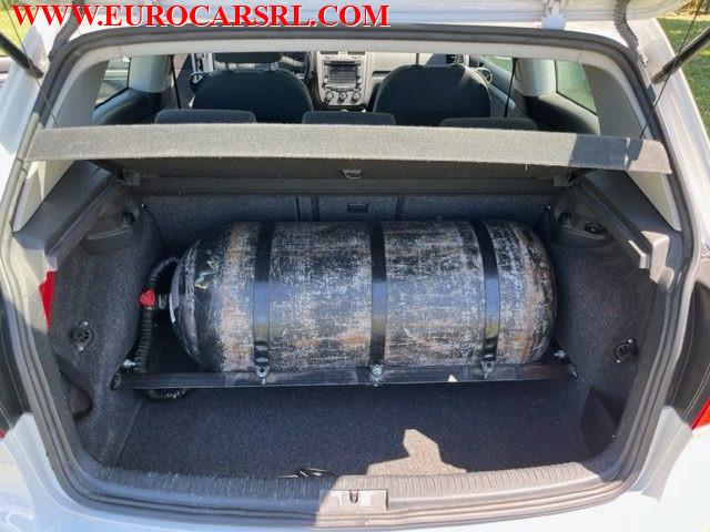 VOLKSWAGEN Golf 1.6 3p. Comfortline