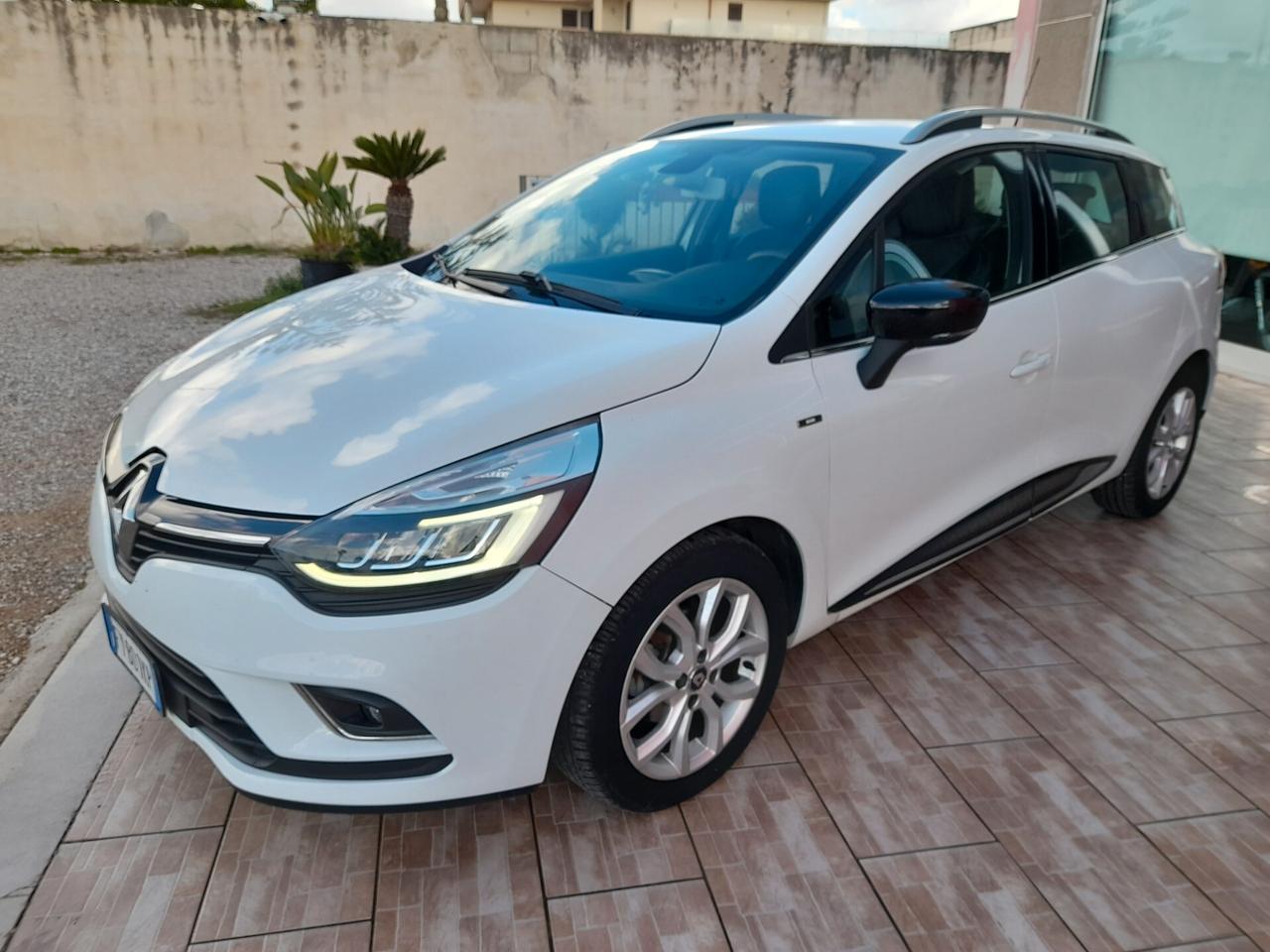 Renault Clio Sporter dCi 8V 75 CV Moschino Life