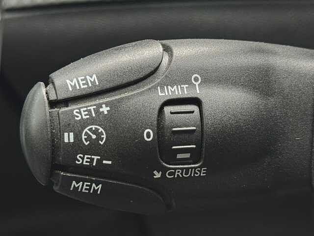 Peugeot 2008 1.2 PureTech 130 CV EAT8 Allure Pack