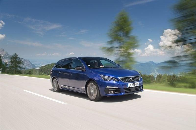 Peugeot 308 II 2018 SW SW 1.5 bluehdi Allure s&s 130cv