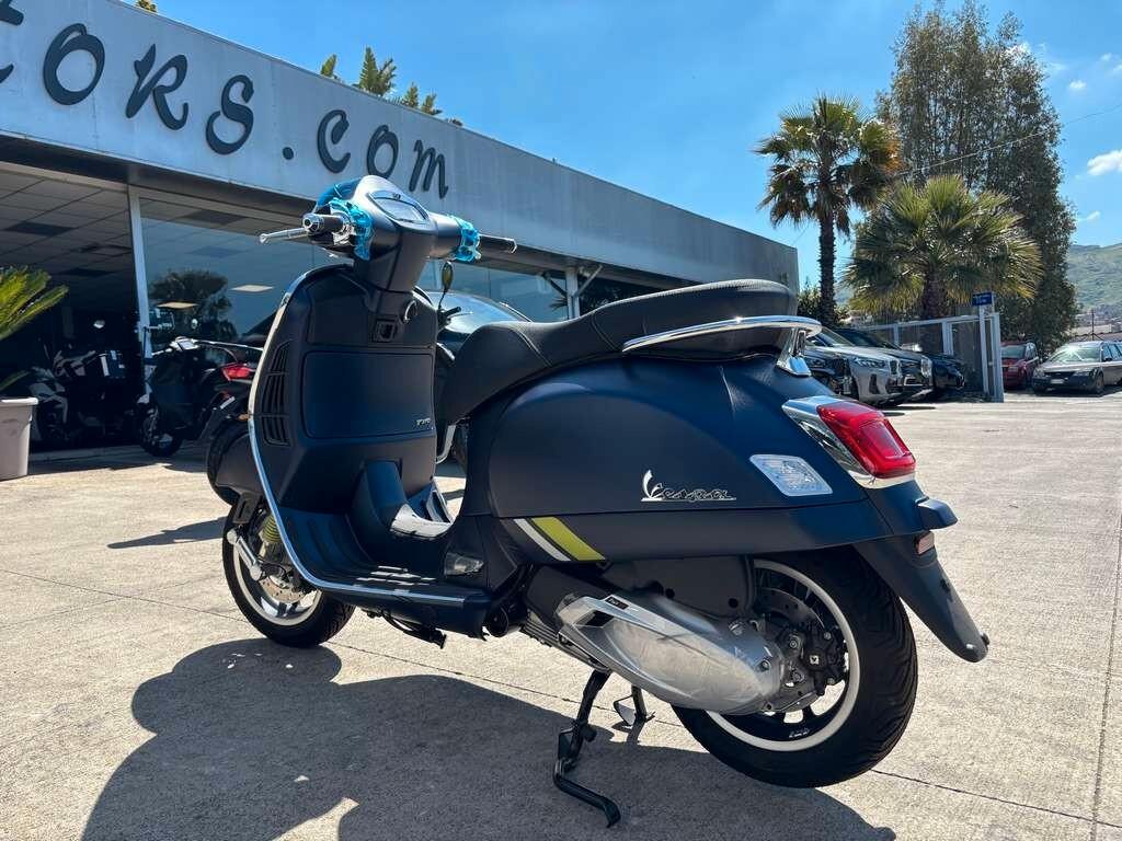 Piaggio Vespa 310 GTS SuperTech Nuovo pronto consegna Tua a solo 77 Euro al mese