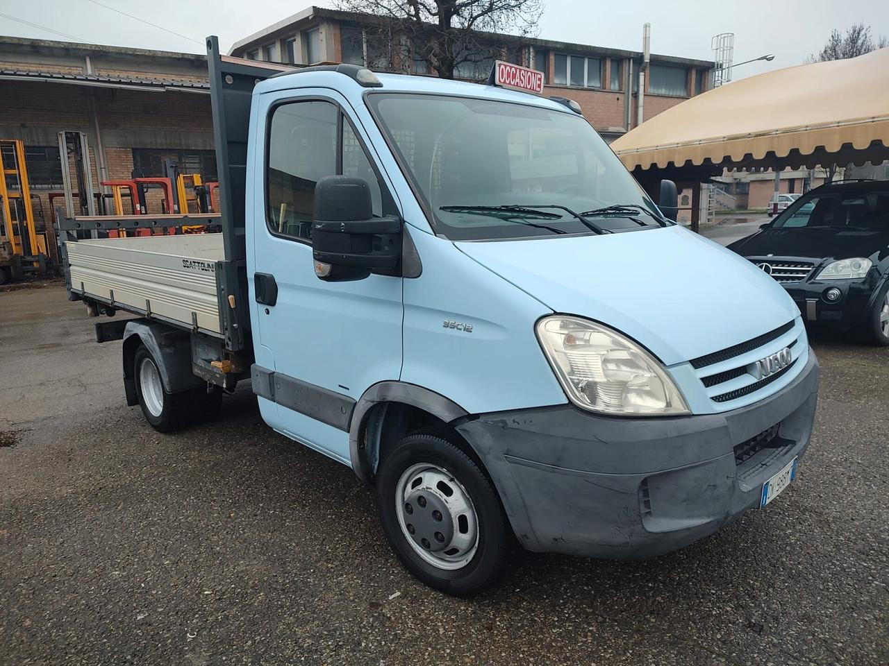 Iveco Daily RIBALTABILE TRILATERALE, SCATTOLINI SCIV 35c12 2.3jtd OK NEOPATENTATI.