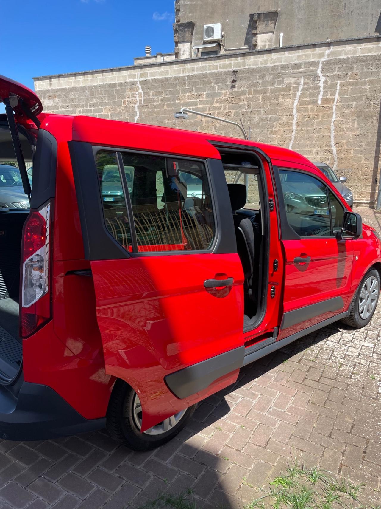 Ford Tourneo Connect Tourneo Connect 1.5 TDCi 120 CV Titanium