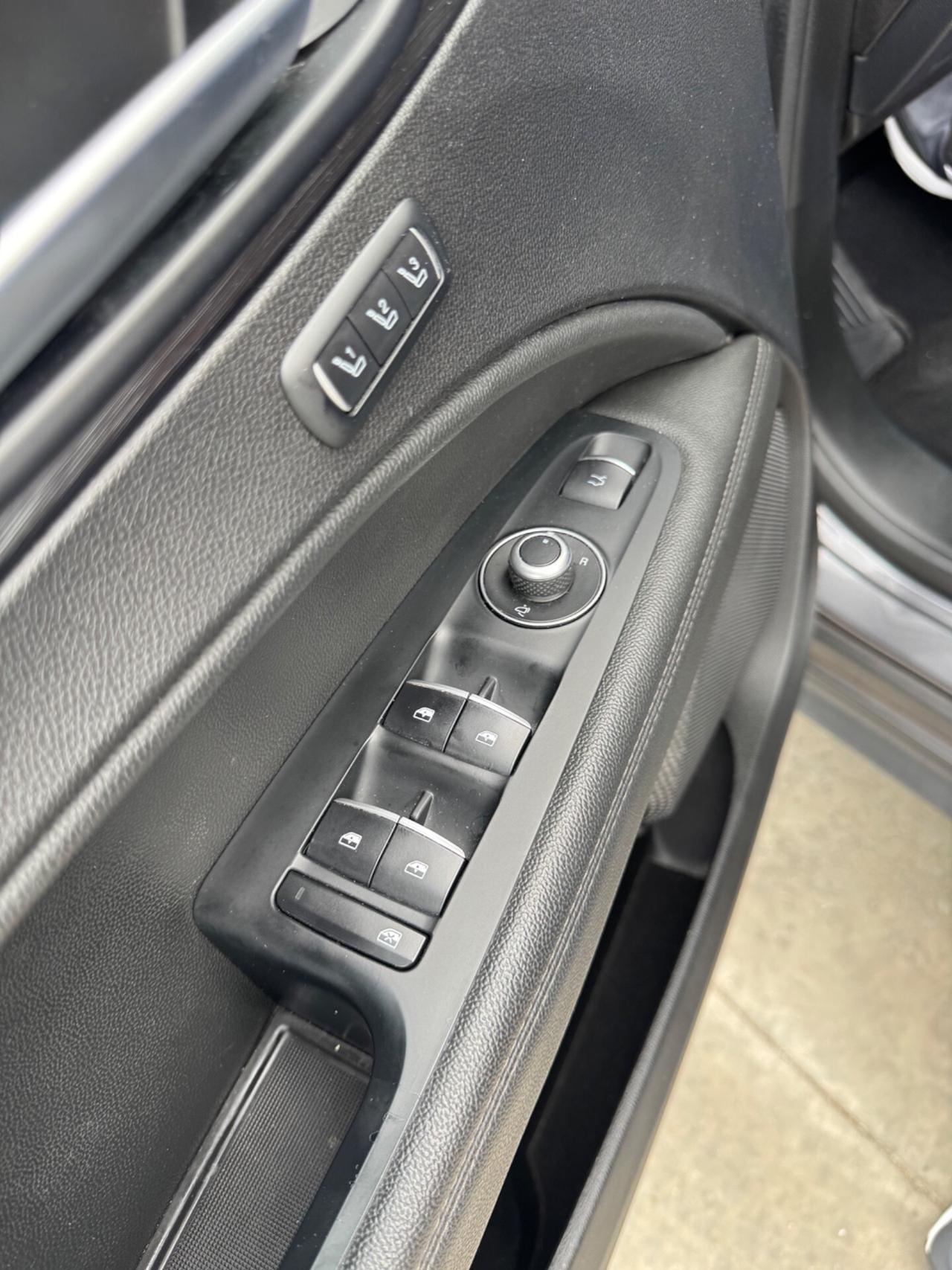 Alfa Romeo Stelvio 2.2 Turbodiesel 160 CV AT8 RWD
