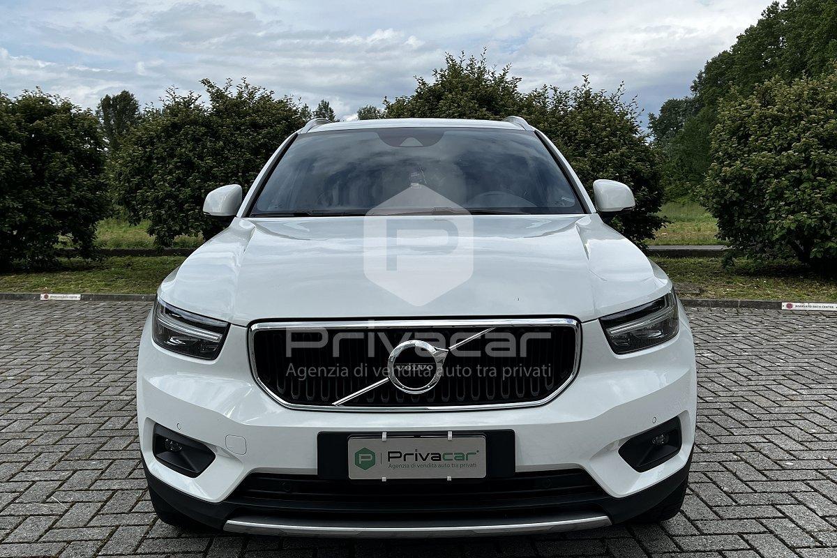 VOLVO XC40 D4 AWD Geartronic Momentum