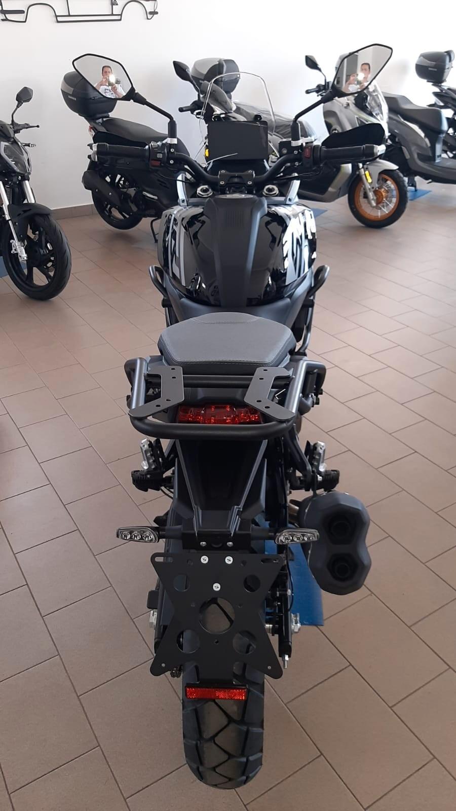 QJ MOTOR SRT 600 SX