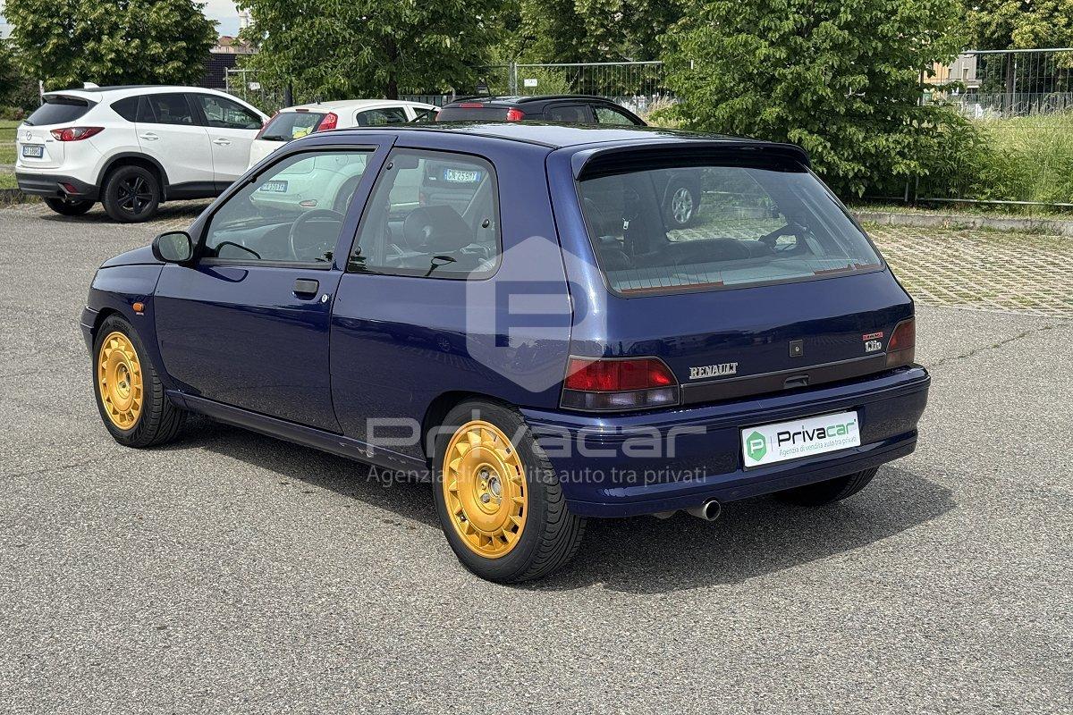 RENAULT Clio 1.8i 16V cat