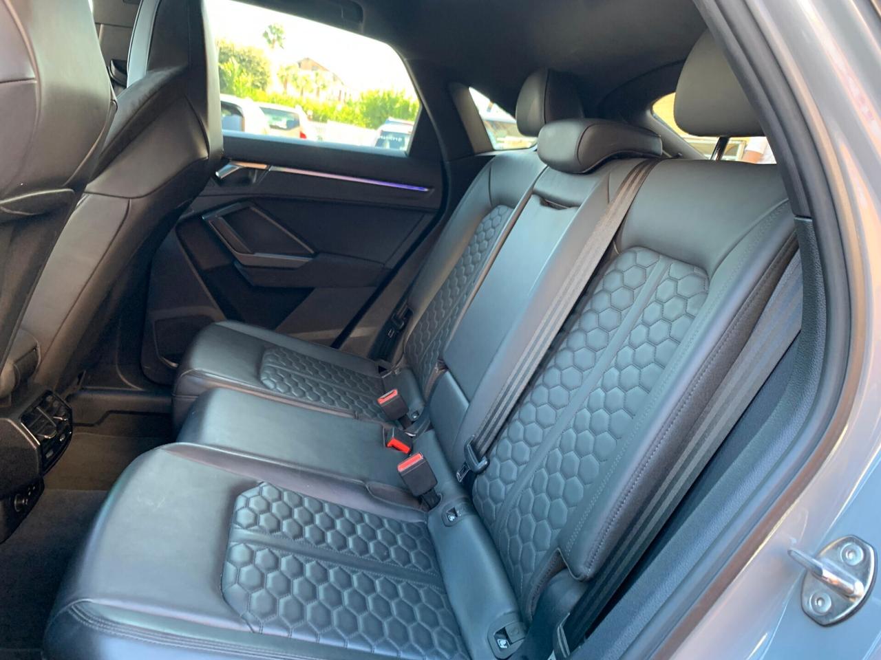 Audi RSQ3 quattro S tronic