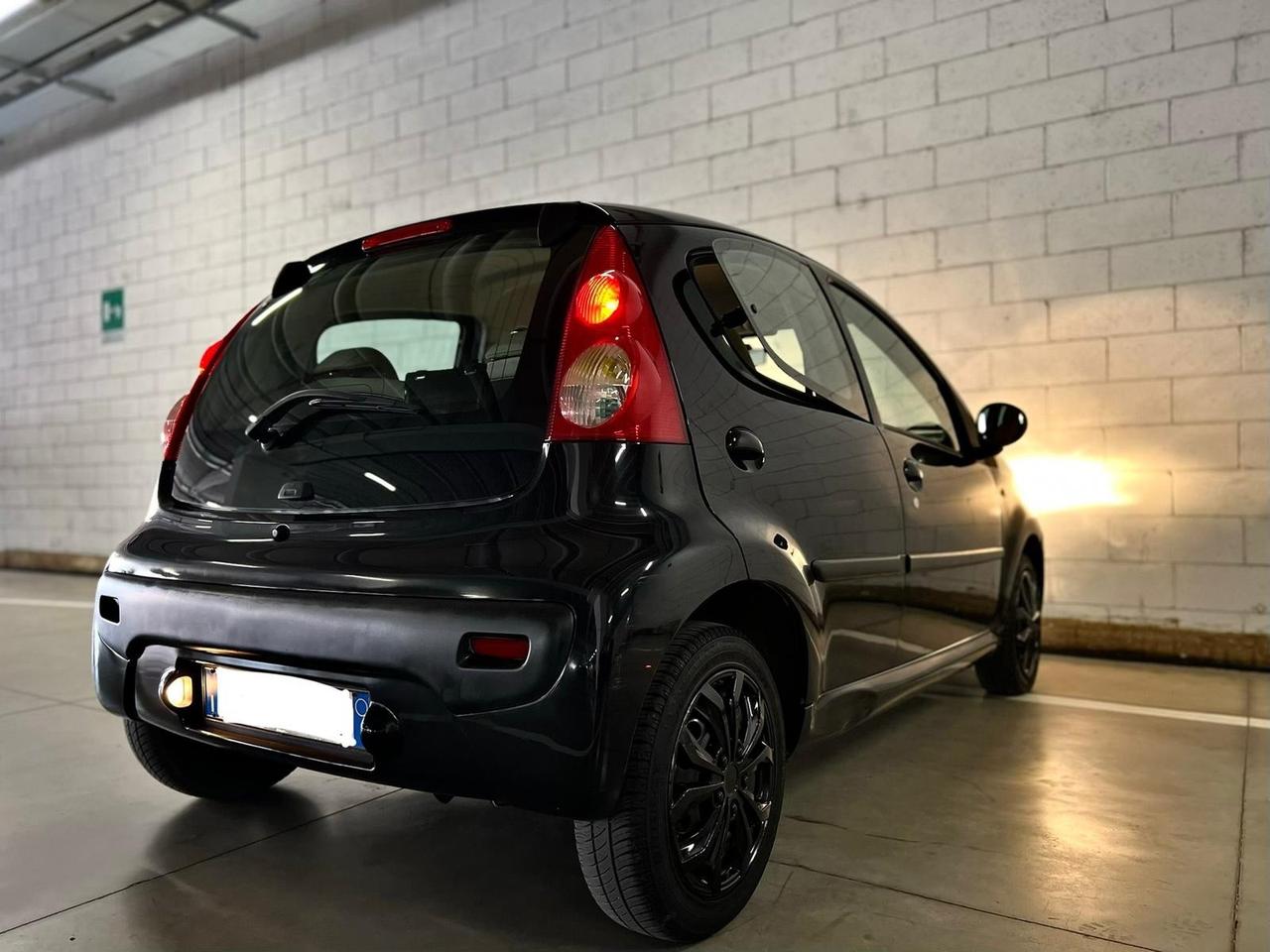 Peugeot 107 1.0 68CV 5p. Sweet Years