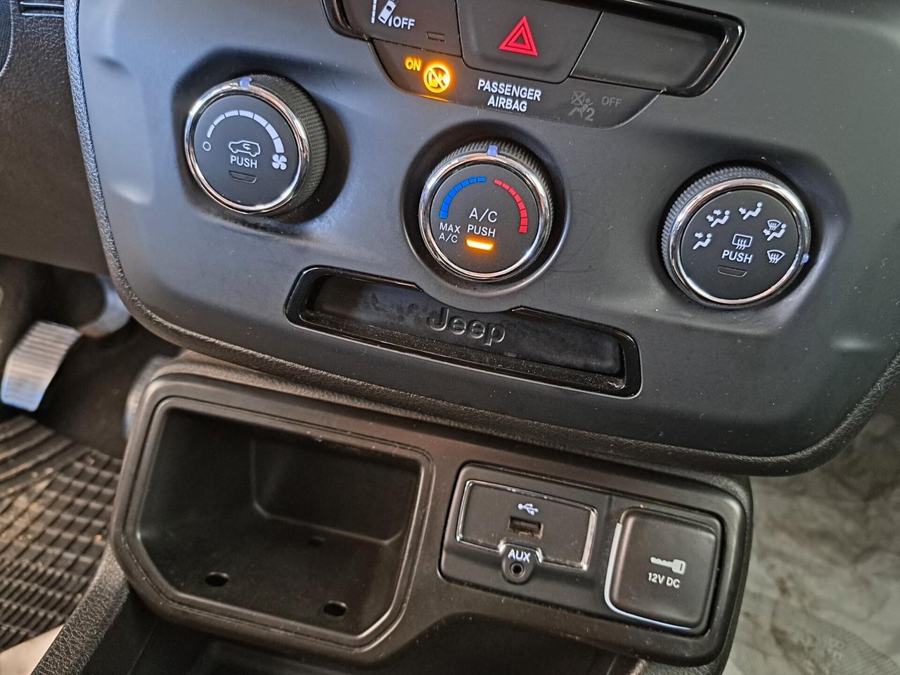 Jeep Renegade 1.6 Mjt 130 CV Longitude