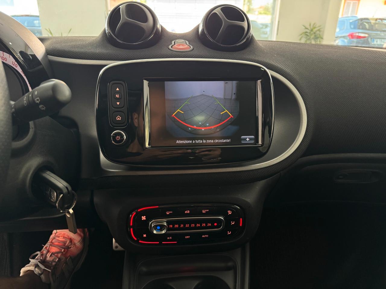 Smart ForFour 1.0 71CV twinamic Superpassion