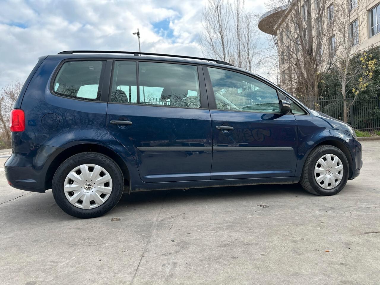 Volkswagen Touran 1.6 Tdi E5 UNIPRO Tagliandi VW