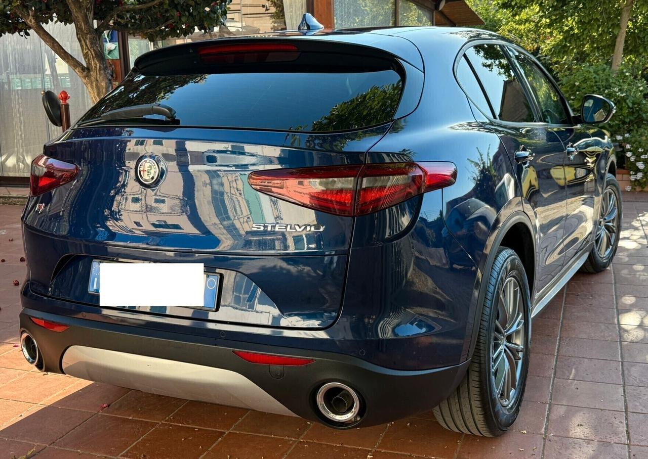Alfa Romeo Stelvio 2.2 TD 180CV AT8 Q4 Business