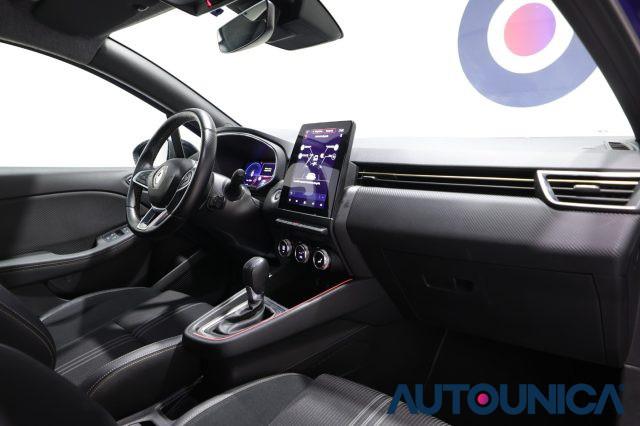 RENAULT Clio FULL HYBRID E-TECH 145 CV 5 PORTE ENGINEERED