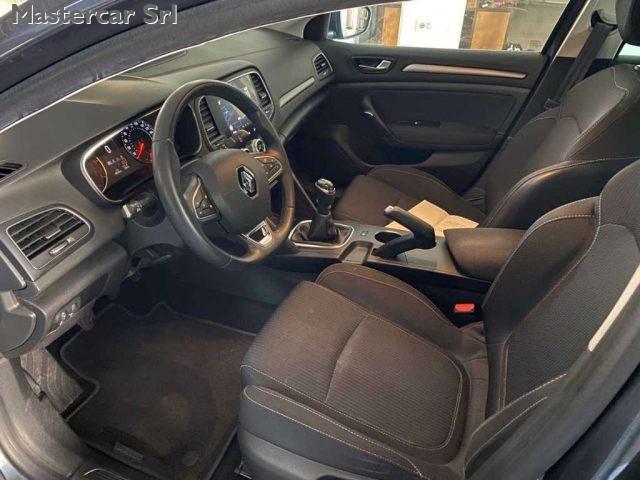 RENAULT Megane AUTOCARRO Megane IV Sporter 1.5 blue dci Business