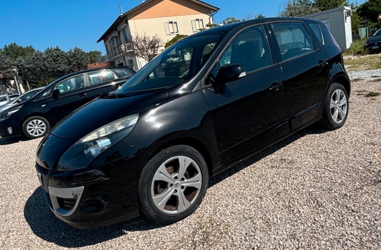 Renault Scenic Scénic X-Mod 1.5 dCi 110CV Dynamique