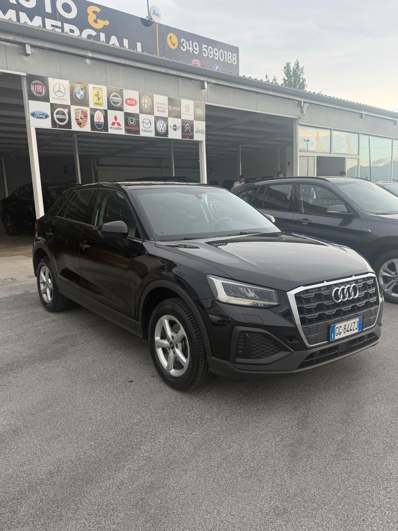 Audi Q2 35 TFSI S tronic Business