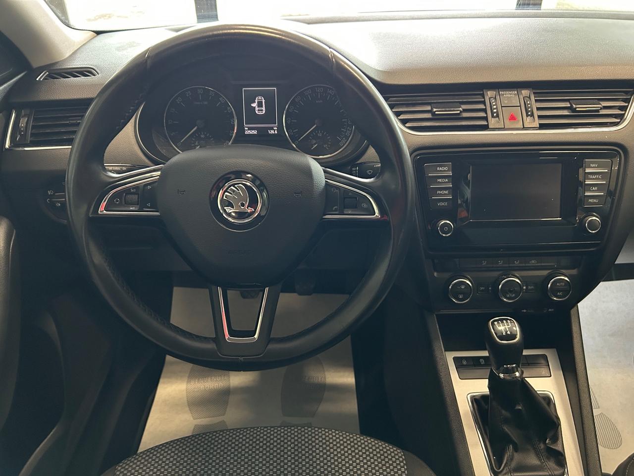Skoda Octavia - 2014 1.6 TDI 105 CV SW