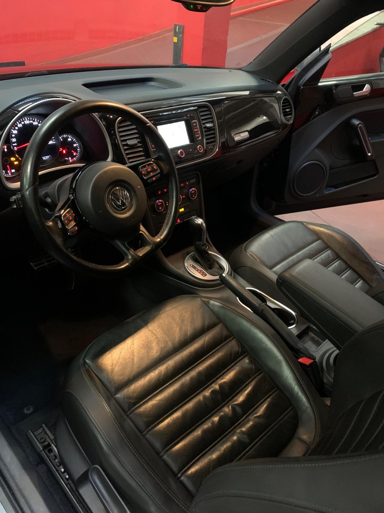 Volkswagen Maggiolino 2.0 TSI DSG Sport