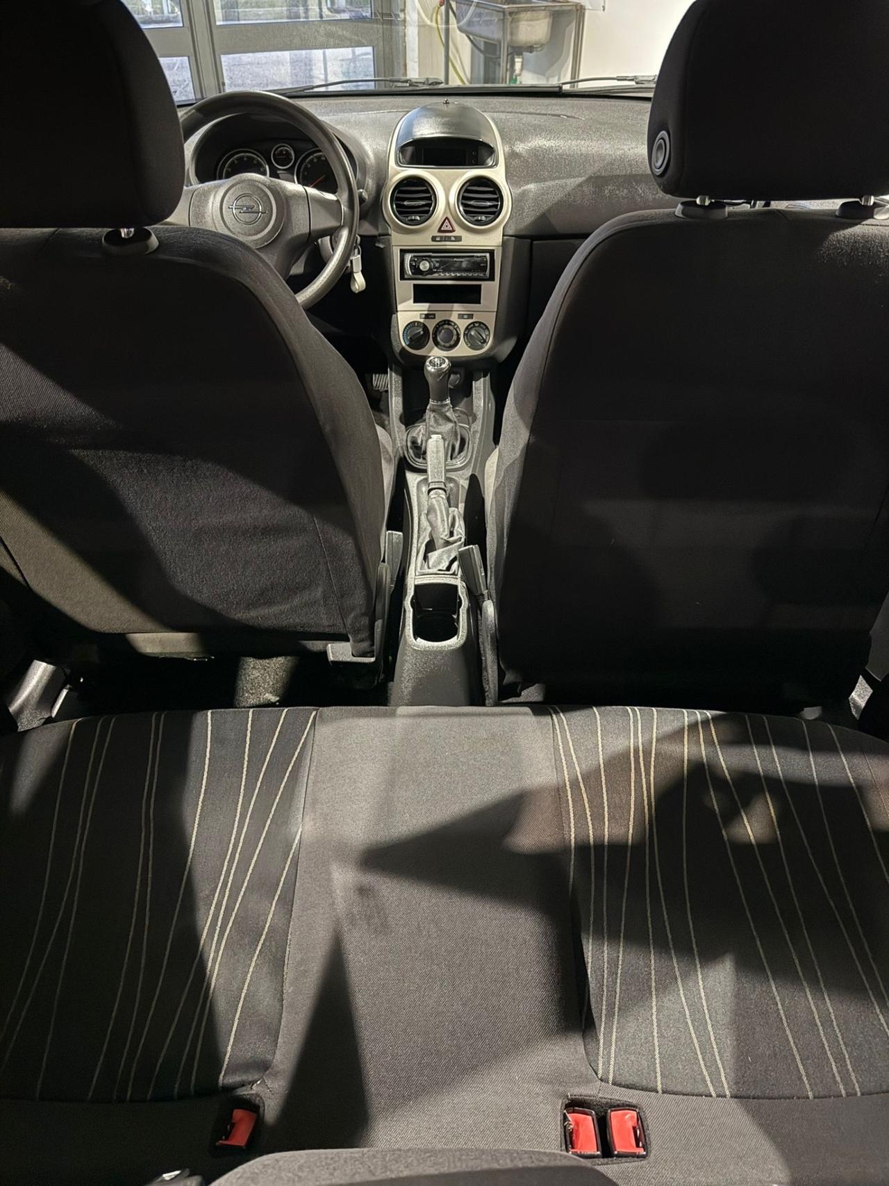 Opel Corsa 1.0 12V 3 porte -UNICO PROPRIETARIO-NEOPATENTATI