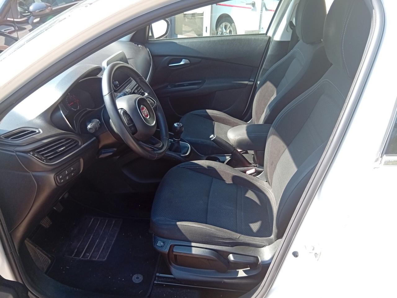 Fiat Tipo 1.6 Mjt S&S 5 porte Lounge