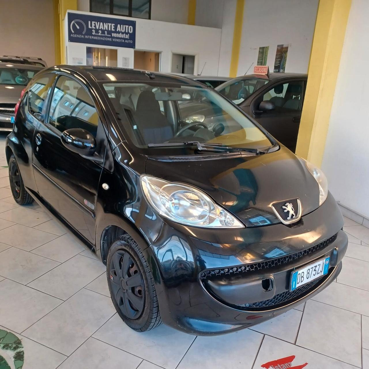 ECONOMICA PEUGEOT 107 1.0 NEOPATENTATI