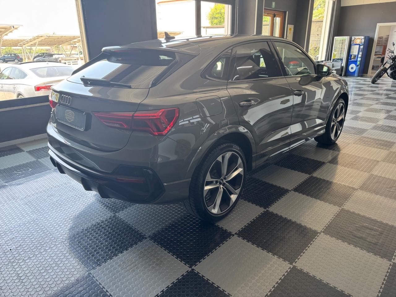 Audi Q3 SPB 35 TDI S tronic S line edition